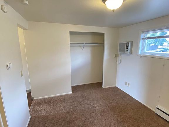 5th image of 547 E Fairview Ave #8096275