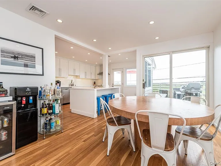 381 Lido Blvd — Photo 9