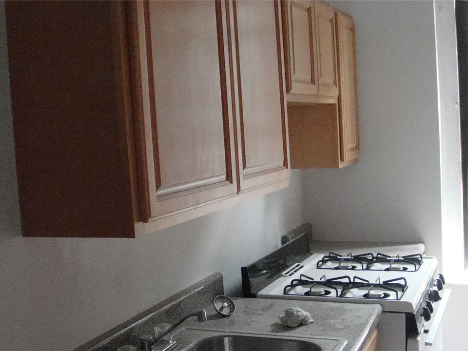 1st image of 26 Bedford Park Blvd E APT A5