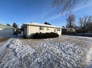 330 E Turnpike Ave, Bismarck, ND 58501