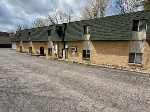 21 Wayne St APT 1, Niles, OH 44446