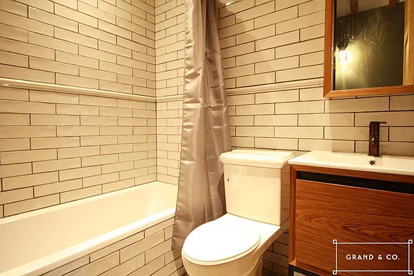 Rented by Grand & Co. | media 132