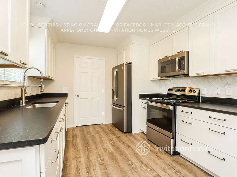2108 Long Meadow Dr — Photo 6