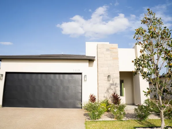 1117 Morocoy Dr, Laredo, TX 78046