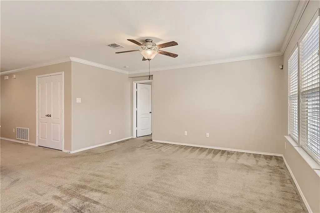 3 bed, 2.0 bath, 1678 sqft, $1,850 — Photo 2