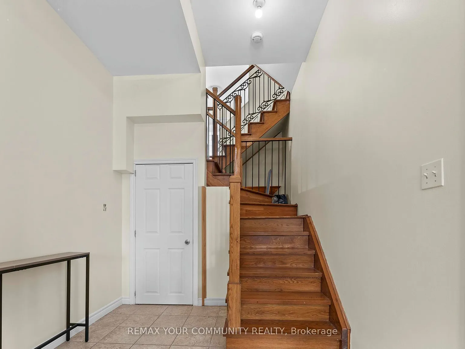 1 bed, $1,000 — Photo 3