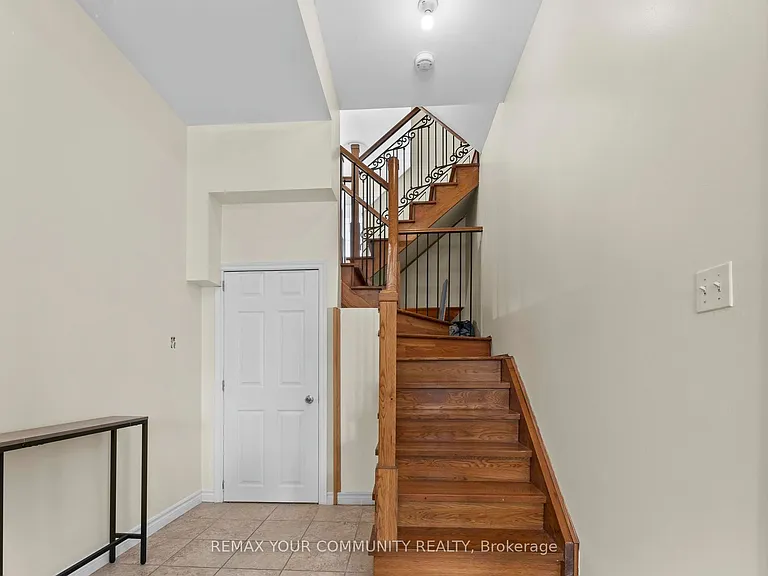 90 Munroe St #BASEMENT — Photo 3
