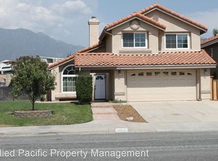 10833 Sunnyside Dr, Yucaipa, CA 92399