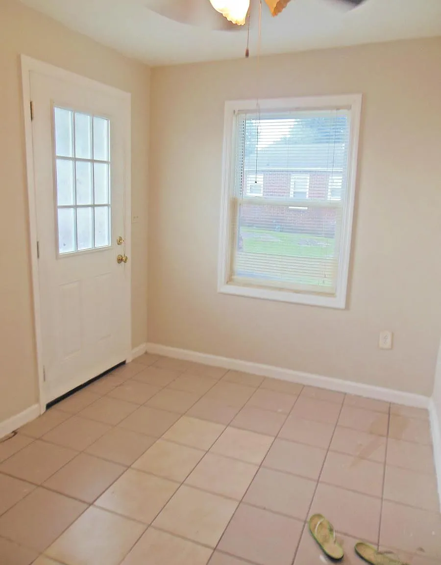 3602 Rose Drive — Photo 2