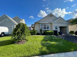 41 Longcross Rd, Royersford, PA 19468