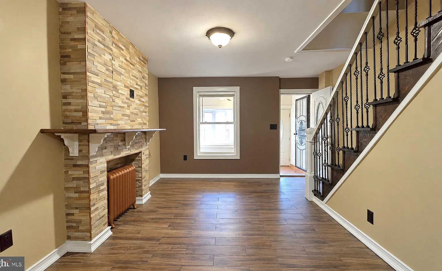 2 bed, 2.0 bath, 784 sqft, $1,600 — Photo 1