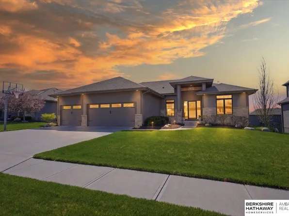 2402 N 178th St, Omaha, NE 68116