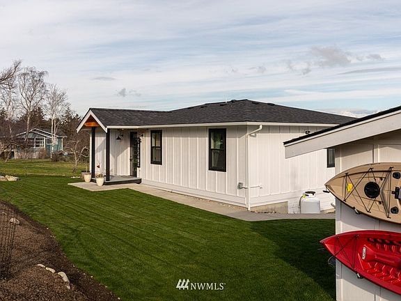 2nd image of 1229 Canterbury Lane