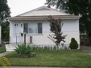 9072 Louise St, Livonia, MI 48150