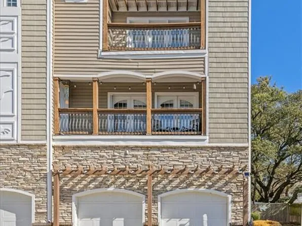 9512 14th Bay St, Norfolk, VA 23518