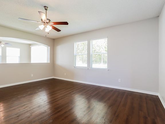 5th image of 2411 Watermill Dr