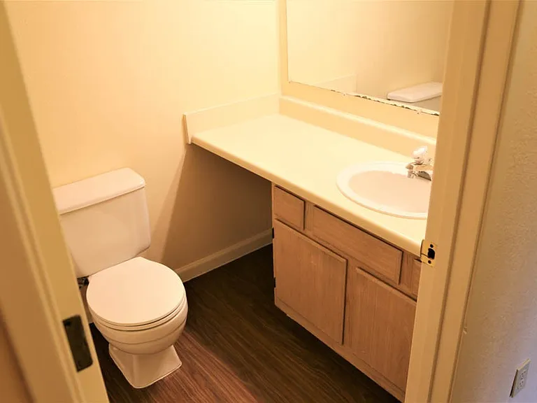 3358 SE Charlotte Pl — Photo 20