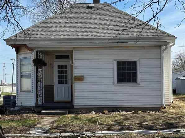 102 Ballard St, West Burlington, IA 52655