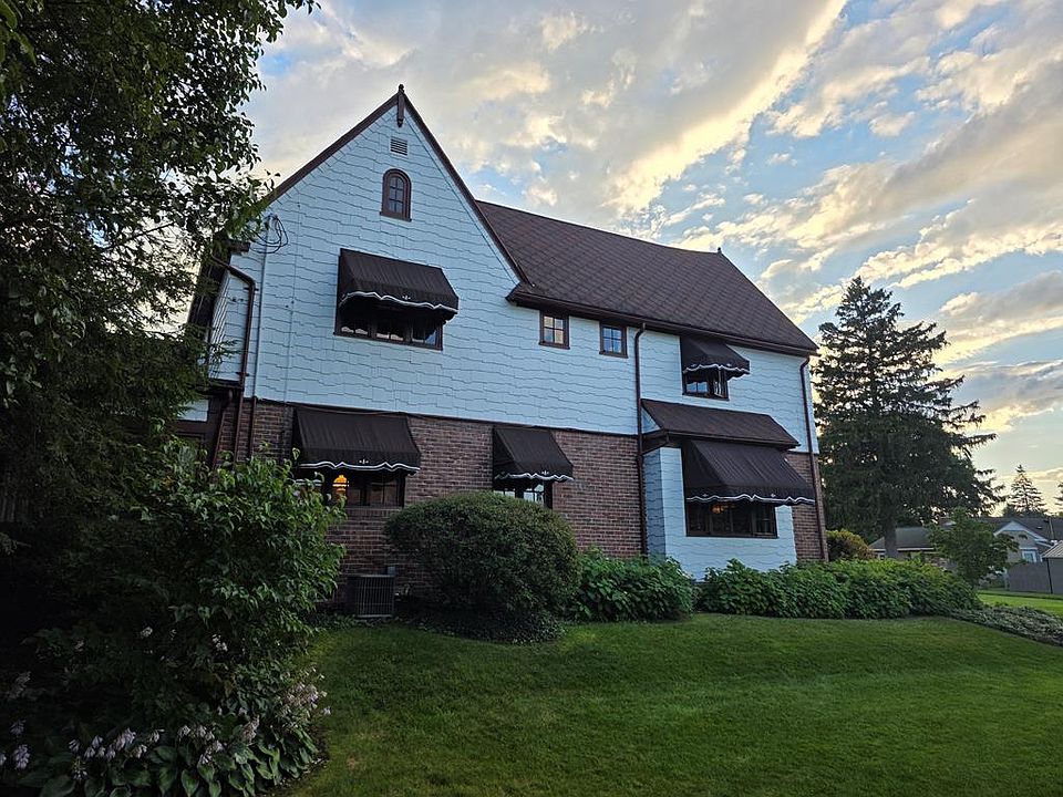 1st image of 889 Andover Rd