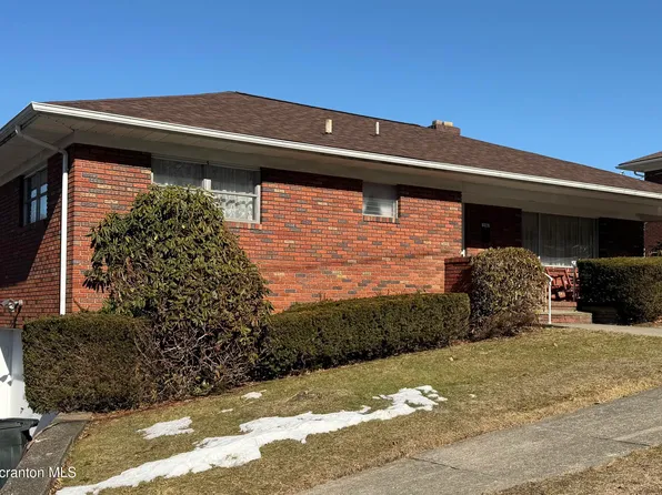 206 Yesu Dr, Scranton, PA 18505