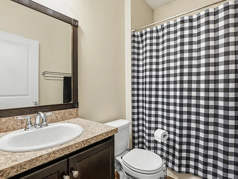 4864 Breeze Way — Photo 24