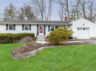 128 Somerset Rd, Glastonbury, CT 06033