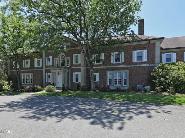 200 Old Stockbridge Rd #Va-6, Stockbridge, MA 01262