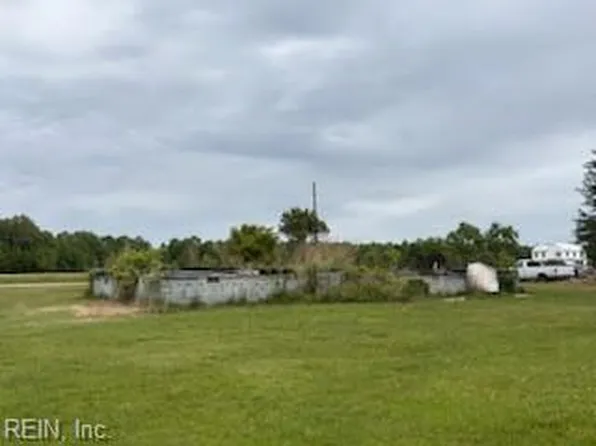 14014 Bowling Green Rd, Windsor, VA 23487