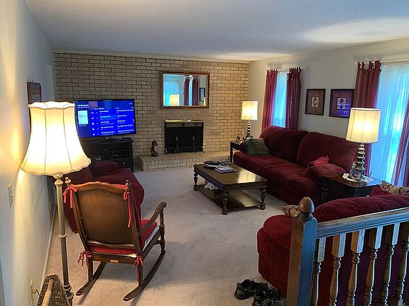2nd image of 111 Hutton Ct