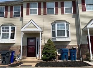 513 Canary Dr, Newark, DE 19702