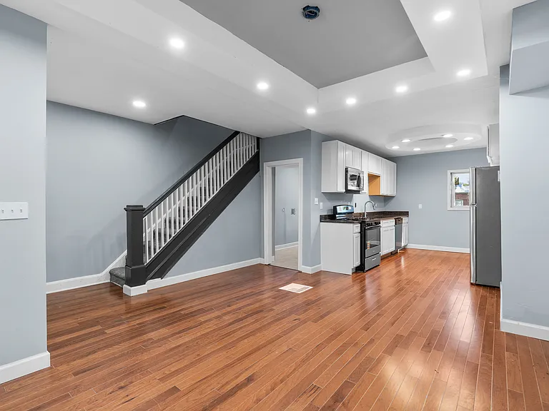 2609 Garrett Ave — Photo 5