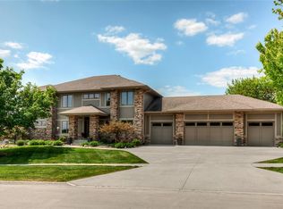 330 Painted Woods Dr, Waukee, IA 50263