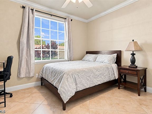 4th image of 4635 Saint Croix Ln APT 1216