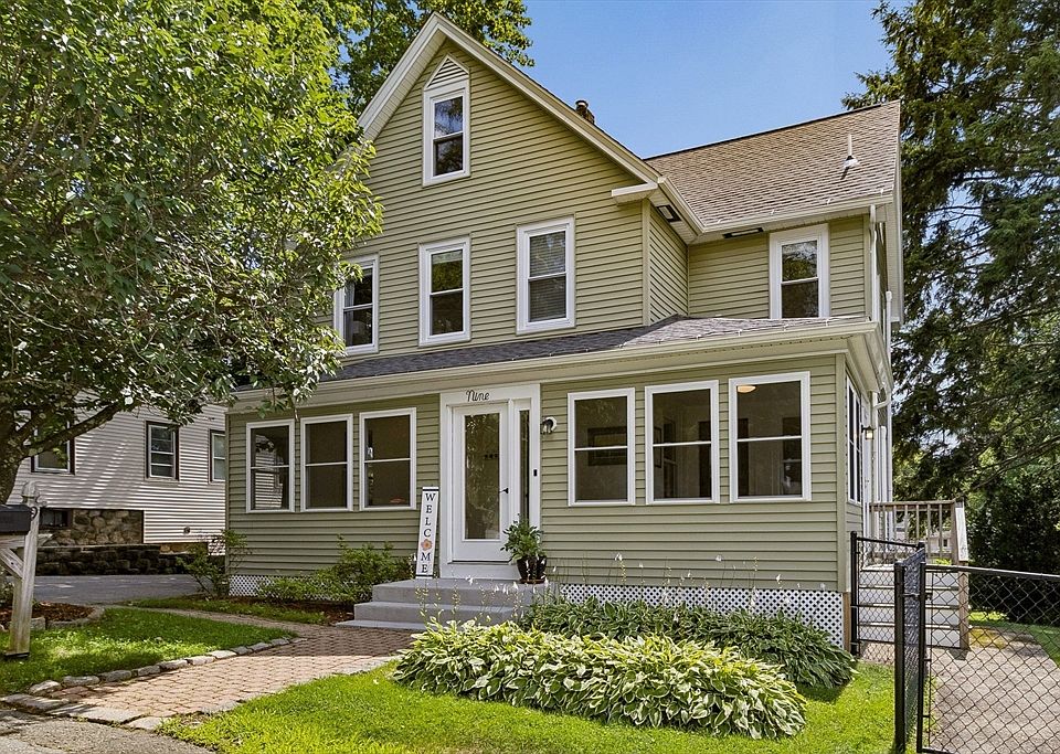 1st image of 9 Crane Ave