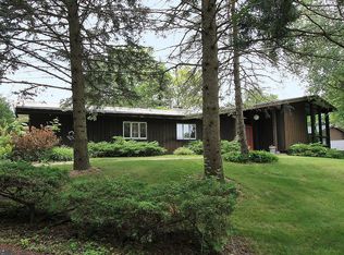 1352 Erick St, Fort Atkinson, WI 53538