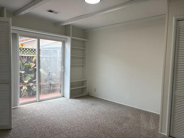 482 Nottingham Way — Photo 14