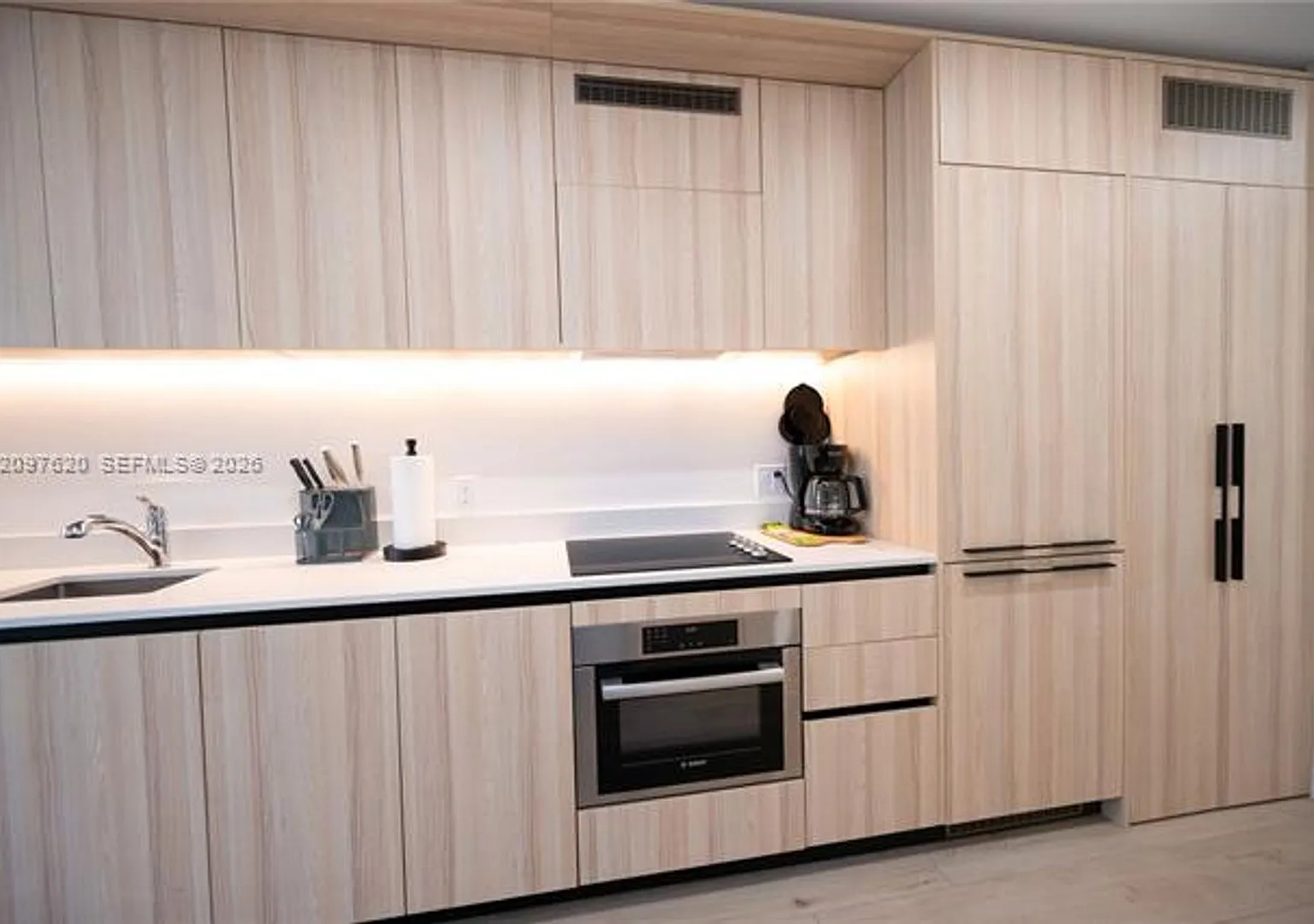 225 N Miami Ave cu-1505, Miami, FL 33128 — Photo 1