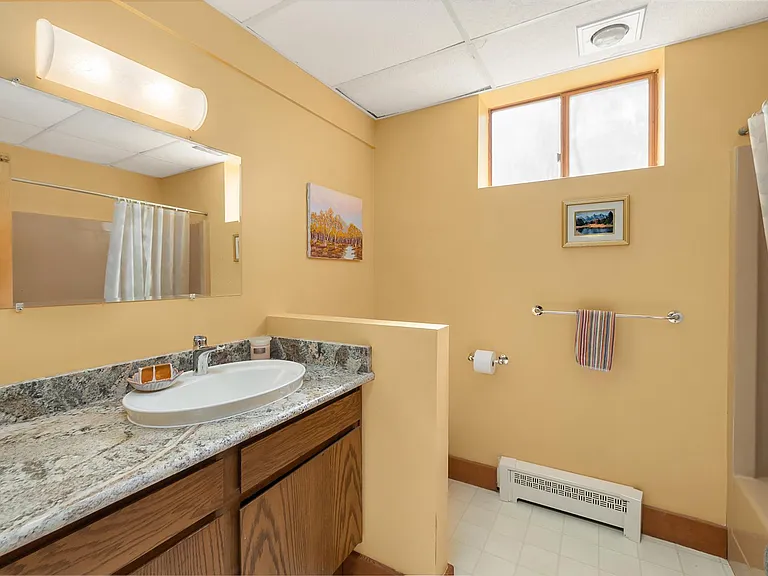 5671 Ward Ave NE — Photo 26