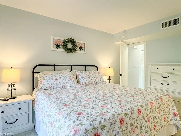 788 Park Shore Dr #D27 — Photo 36