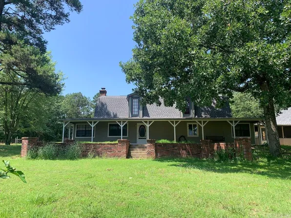10229 Dover Ln, Dardanelle, AR 72834
