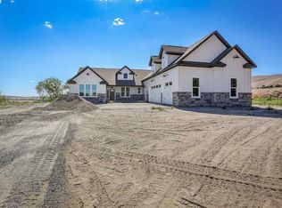 14307 W 344th Pr NW, Benton City, WA 99320