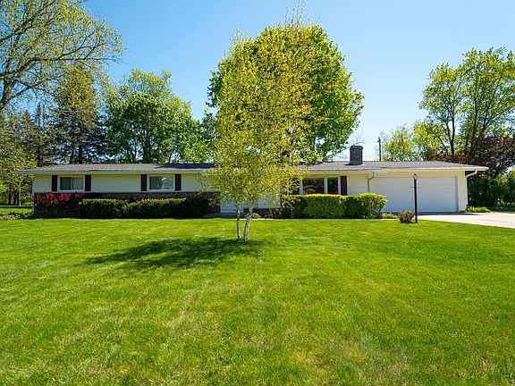 2nd image of S66W13555 Saroyan ROAD