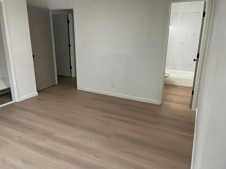 Grandview — Photo 10