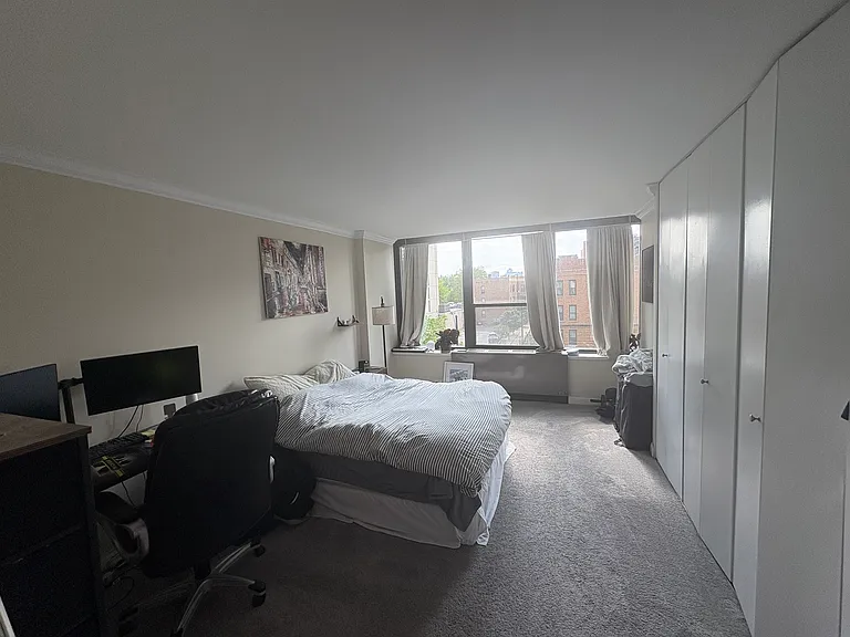 1560 N Sandburg Ter #415J — Photo 12