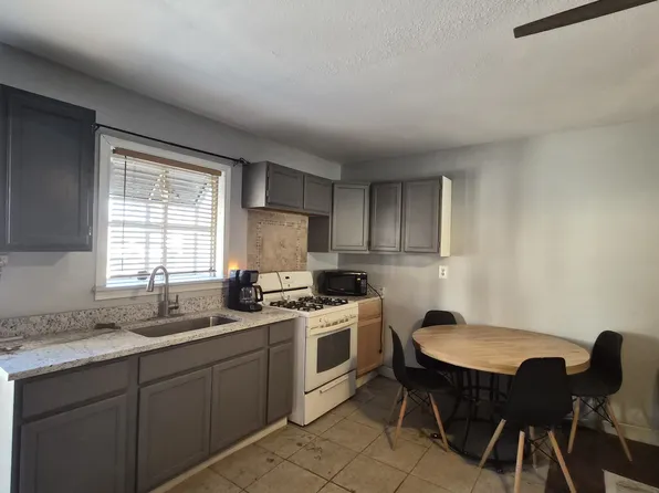 15285 S Skaggs Rd #2, Atascosa, TX 78002