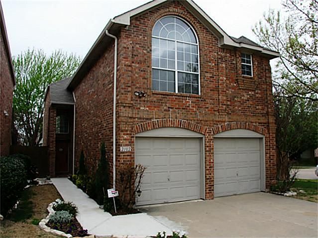 1st image of 2102 Amherst Dr