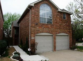 2102 Amherst Dr, Lewisville, TX 75067