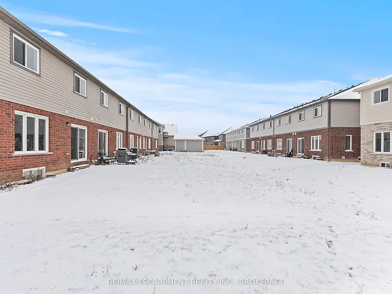 141 Winterberry Blvd #MAIN — Photo 27