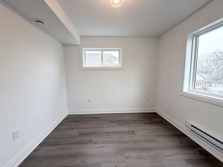 184 Ottawa St S #3 — Photo 19