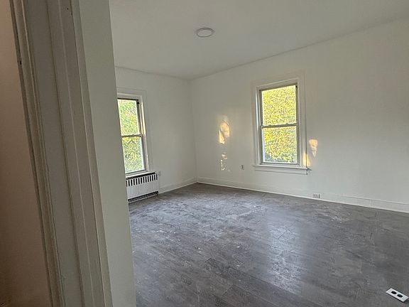 2nd image of 214 E Prospect Ave Floor 3